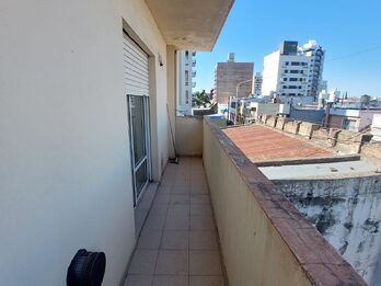 Corrientes 427 Piso 2 al frente