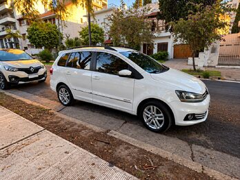 VOLKSWAGEN SURAN 1.6 HIGHLINE - AÑO 2.017