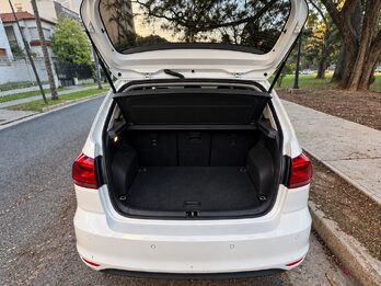 VOLKSWAGEN SURAN 1.6 HIGHLINE - AÑO 2.017