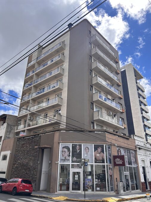 ALQUILER - DEPTO UN DORM Rosario del Tala y San Juan