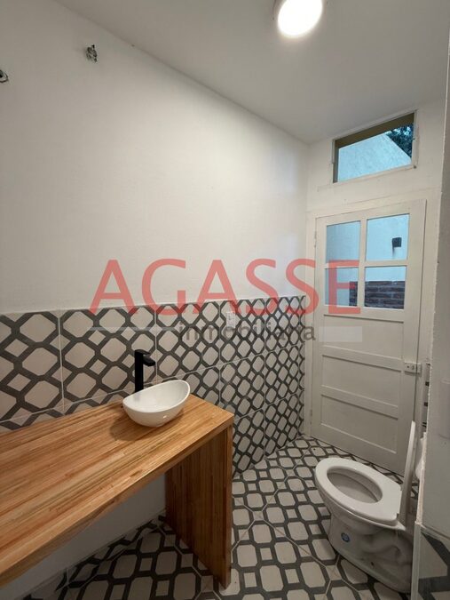 Calle Urquiza. VENDO CASA RESTAURADA A NUEVA. DETALLES DE CALIDAD. CENTRICA