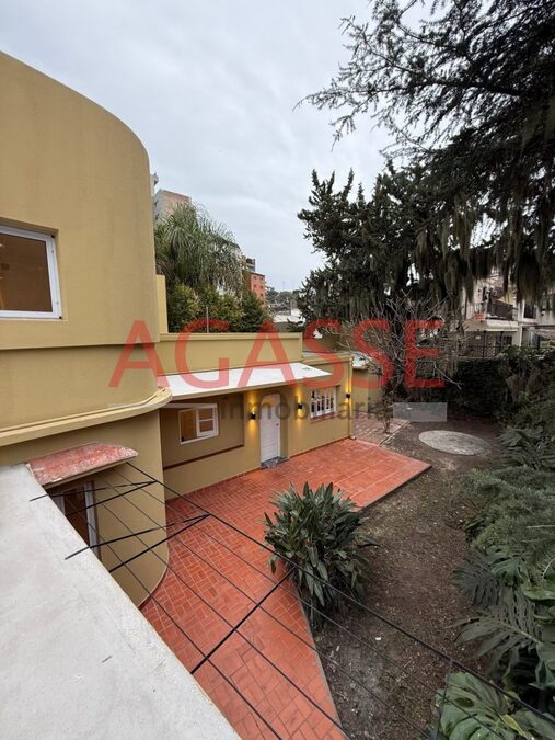 Calle Urquiza. VENDO CASA RESTAURADA A NUEVA. DETALLES DE CALIDAD. CENTRICA