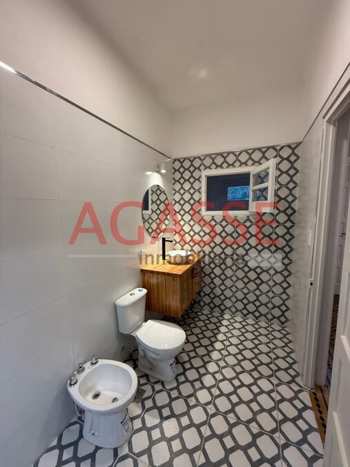 Calle Urquiza. VENDO CASA RESTAURADA A NUEVA. DETALLES DE CALIDAD. CENTRICA