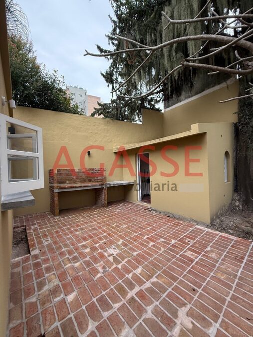 Calle Urquiza. VENDO CASA RESTAURADA A NUEVA. DETALLES DE CALIDAD. CENTRICA