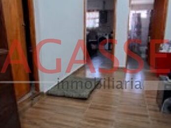 CALLE CANDIOTTI VENDO DOS CASAS EN UNA. AMPLIA EN MUY BUEN ESTADO