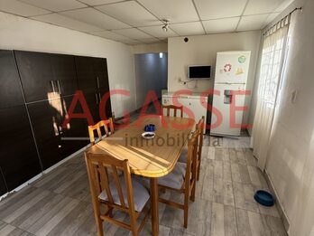 VENDO CALLE GARAYALDE CASA DE 3 DORM AMPLIA. APTA CREDITO.