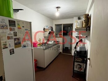 VENDO AMPLIO DPTO DE 3 DORM. CON COCHERA CUBIERTA. 25 DE MAYO