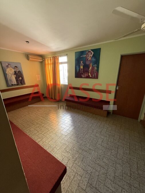 VENDO CALLE LIBERTAD DPTO DE 4 DORMITORIOS 2 BAÑOS IDEAL OFICINAS -CONSULTORIOS