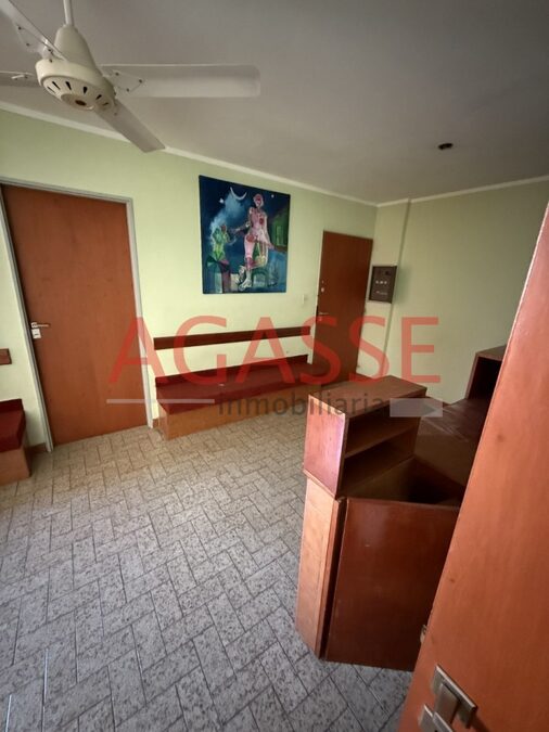 VENDO CALLE LIBERTAD DPTO DE 4 DORMITORIOS 2 BAÑOS IDEAL OFICINAS -CONSULTORIOS