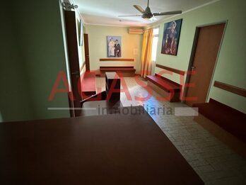VENDO CALLE LIBERTAD DPTO DE 4 DORMITORIOS 2 BAÑOS IDEAL OFICINAS -CONSULTORIOS