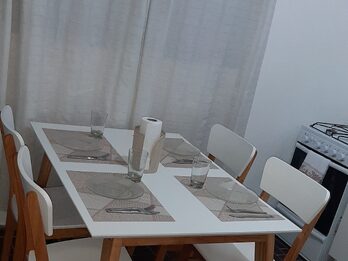 Casa AMOBLADA  en pleno centro.