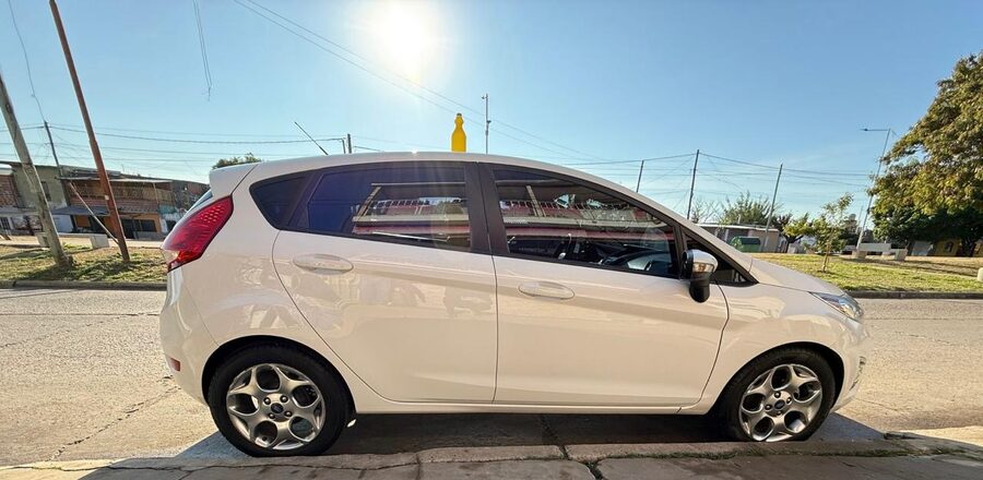 Vendo Ford fiesta 2012