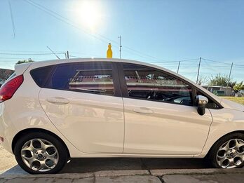 Vendo Ford fiesta 2012