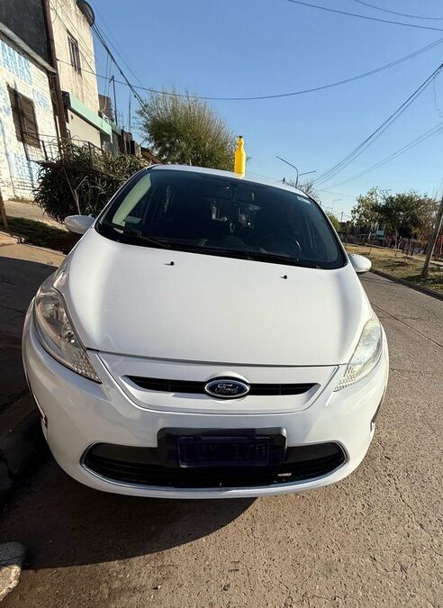 Vendo Ford fiesta 2012