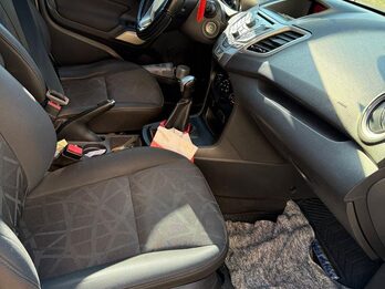 Vendo Ford fiesta 2012