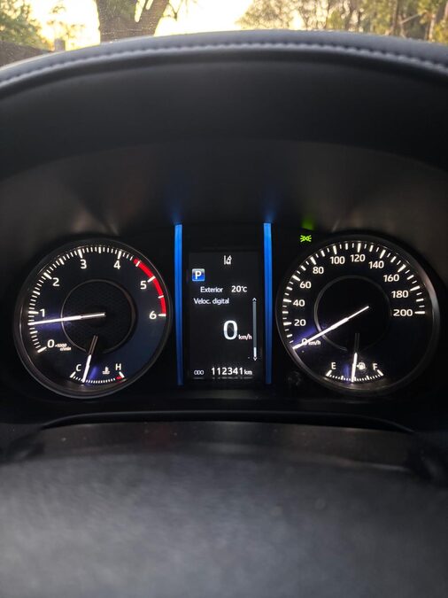 Oportunidad! TOYOTA SW4 4X4 SRX 2.8 TDI 6 AT 7 Asientos