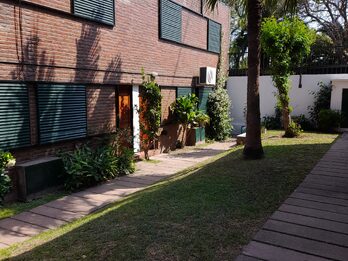 Dueño alquila duplex calle diamante y bavio