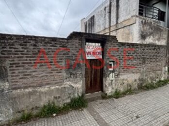 VENDO CALLE MAIPU A MTS DE PERON AMPLIO TERRENO IDEAL DESARROLLOS