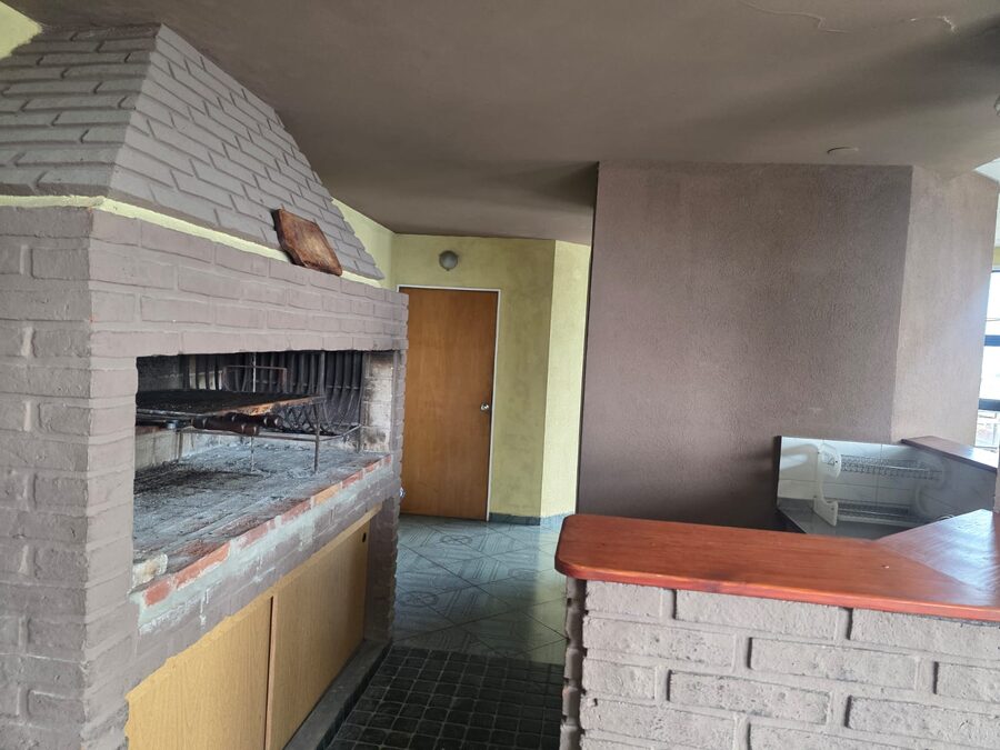 PARTICULAR VENDE - ZONA CENTRO-Departamento 2 dormitorio con cochera
