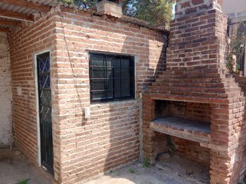 EN VENTA: CASA + LOCAL COMERCIAL. GRELLA casi DON BOSCO