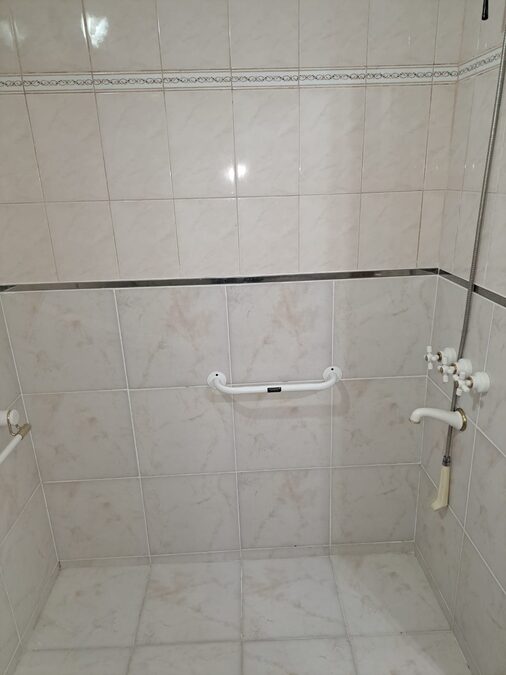 VENDO CASA 3 DORMITORIOS Z/ TERMINAL