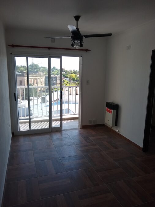 PARTICULAR ALQUILA DEPARTAMENTO 1 DOR. AV. LAURENCENA 210