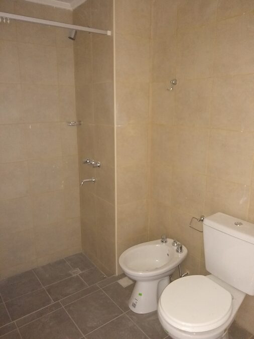 PARTICULAR ALQUILA DEPARTAMENTO 1 DOR. AV. LAURENCENA 210