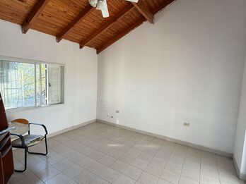 CASA | 5 AMBIENTES | PATIO | APTO CRÉDITO | COCHERA DOBLE | PARANÁ