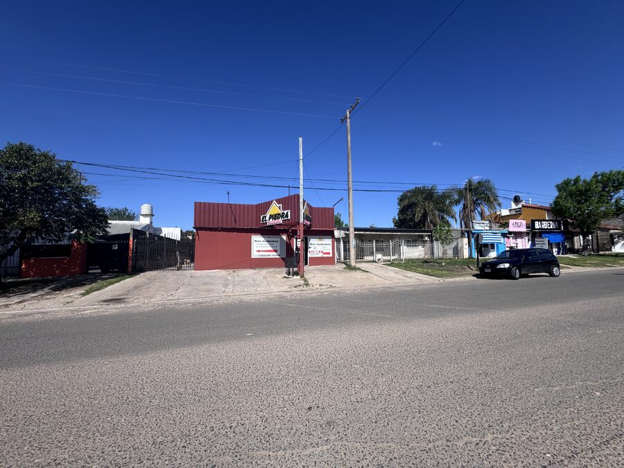 Local calle Guido marizza