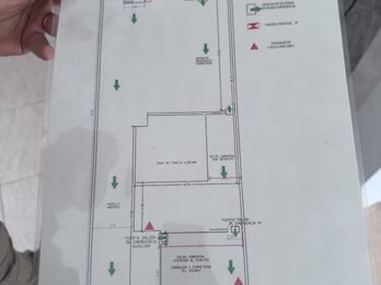 Local calle Guido marizza