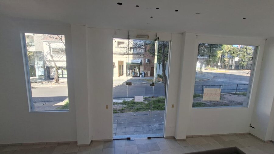ALQUILO LOCAL COMERCIAL EN ZONA CENTRO