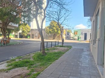 ALQUILO LOCAL COMERCIAL EN ZONA CENTRO