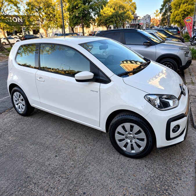 VOLKSWAGEN UP! 1.0 MPI MOVE 3P - AÑO 2.017