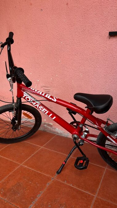 Vendo bicicleta.