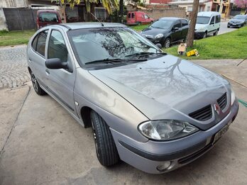 Megane 1.6 Bic Plas Plus 209.000km. Vendo o permuto mayor-menor