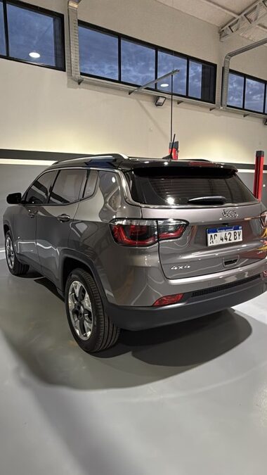 Jeep Compass 2.4 Limited AT9 AWD