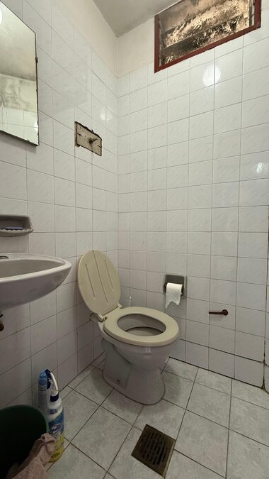 Zona centro, Cervantes al 300 – Oficina PLANTA BAJA en Venta
