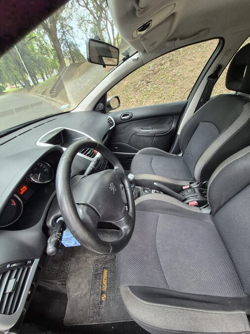 207 Feline 85.000 kms. Impecable