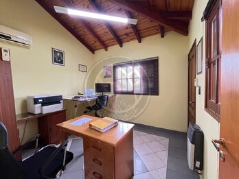 VENTA ¡IMPECABLE PROPIEDAD! ¡Múltiples posibilidades!