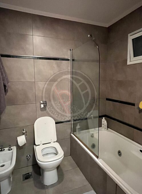 VENTA ¡IMPECABLE PROPIEDAD! ¡Múltiples posibilidades!