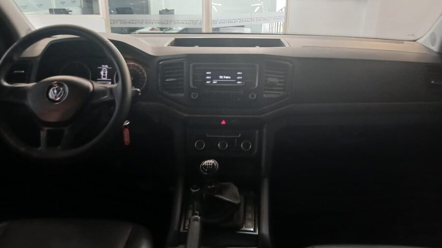 AMAROK TRENDLINE CD 2.0 TDI MT 4X4 140CV - AÑO 2024 - 61.994KM