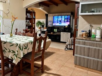 VENTA CASA 2 DORM CON COCHERA, PATIO CON PILETA Y QUINCHO - VILLA SEGUÍ Y GARRIGÓ