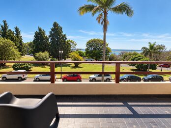 CASA PH | 5 AMBIENTES | VISTA AL RÍO | JARDÍN | PARRILLA | PARQUE URQUIZA