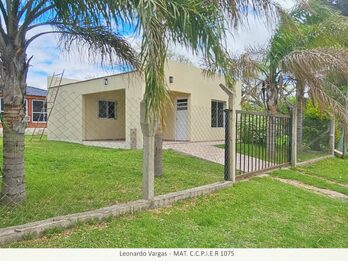 CASA EN ALQUILER en Colonia Ensayo: DISPONIBLE de 2 Dormitorios con PATIO y COCHERA a 100 Metros de Ruta 11