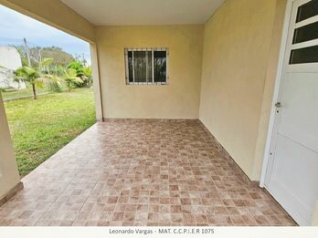 CASA EN ALQUILER en Colonia Ensayo: DISPONIBLE de 2 Dormitorios con PATIO y COCHERA a 100 Metros de Ruta 11