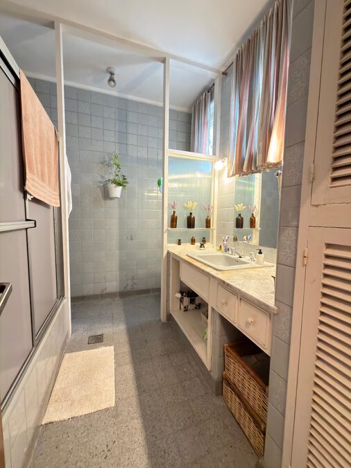 IMPORTANTE CASA EN VENTA - ALEM Y 9 DE JULIO