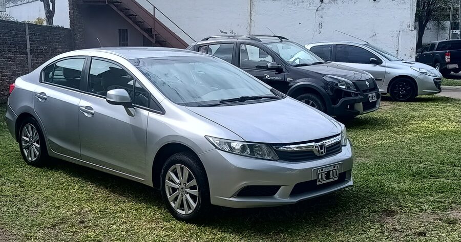 Honda Civic LSX 1.8   /   2013