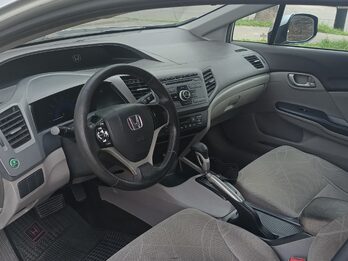 Honda Civic LSX 1.8   /   2013