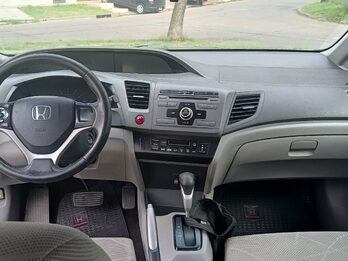 Honda Civic LSX 1.8   /   2013