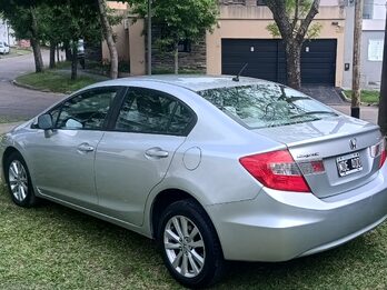 Honda Civic LSX 1.8   /   2013